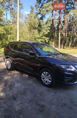 Внедорожник / Кроссовер Nissan Rogue 2017 в Житомире