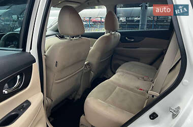 Внедорожник / Кроссовер Nissan Rogue 2014 в 