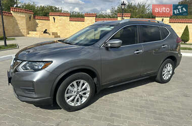 Внедорожник / Кроссовер Nissan Rogue 2018 в 