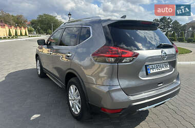 Внедорожник / Кроссовер Nissan Rogue 2018 в 