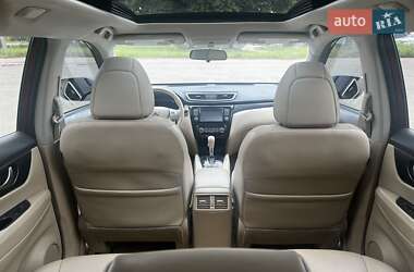 Внедорожник / Кроссовер Nissan Rogue 2014 в 