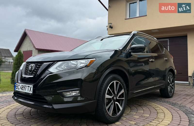 Внедорожник / Кроссовер Nissan Rogue 2018 в Яворове