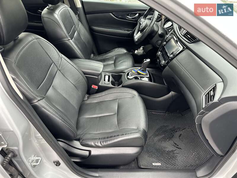 Внедорожник / Кроссовер Nissan Rogue 2017 в Броварах