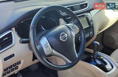 Внедорожник / Кроссовер Nissan Rogue 2015 в 