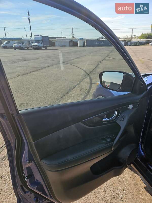 Внедорожник / Кроссовер Nissan Rogue 2018 в Ужгороде