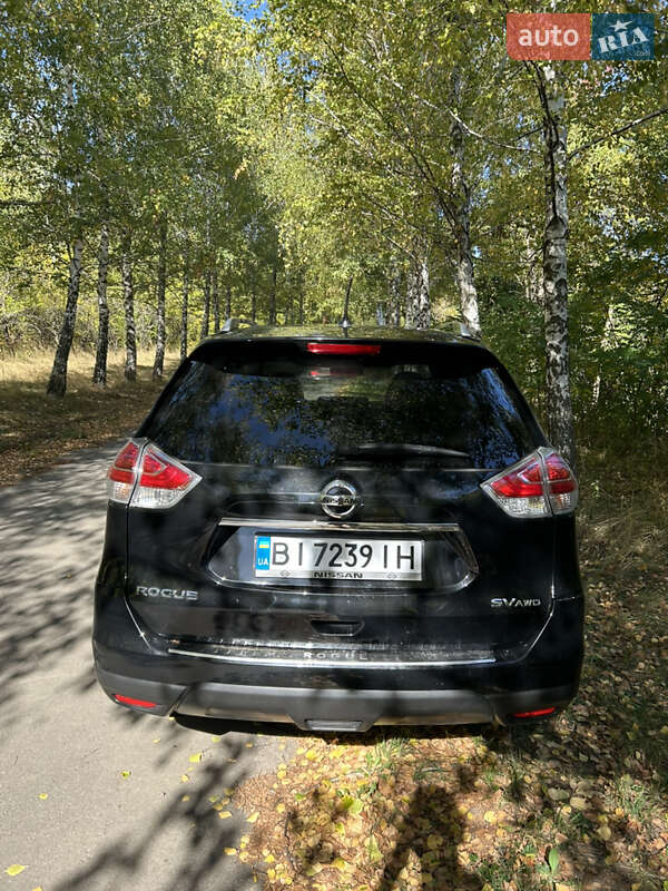 Внедорожник / Кроссовер Nissan Rogue 2016 в Лубнах