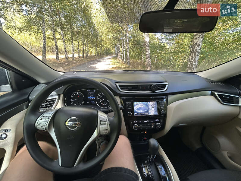 Внедорожник / Кроссовер Nissan Rogue 2016 в Лубнах