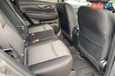 Внедорожник / Кроссовер Nissan Rogue 2020 в 