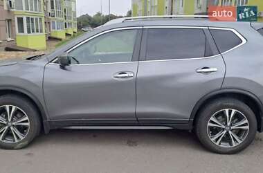 Внедорожник / Кроссовер Nissan Rogue 2019 в 