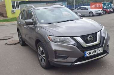 Внедорожник / Кроссовер Nissan Rogue 2019 в 