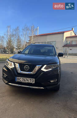 Внедорожник / Кроссовер Nissan Rogue 2020 в 