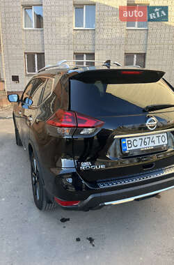 Внедорожник / Кроссовер Nissan Rogue 2020 в 