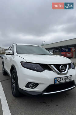Внедорожник / Кроссовер Nissan Rogue 2016 в Борисполе