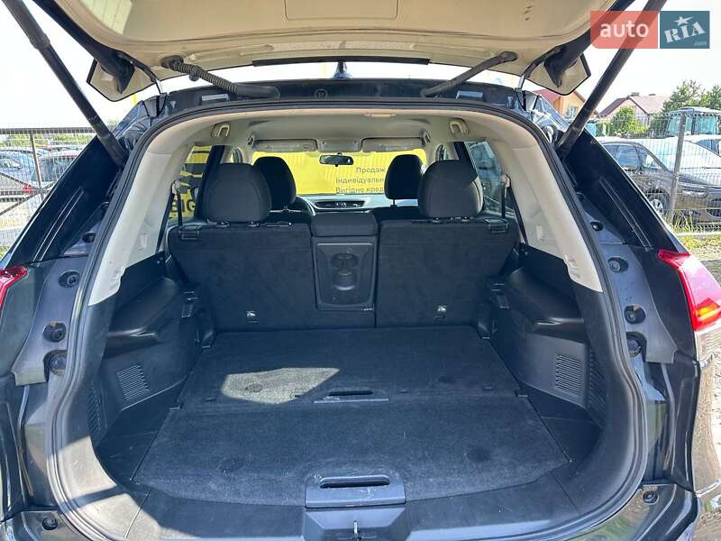 Позашляховик / Кросовер Nissan Rogue 2018 в Львові