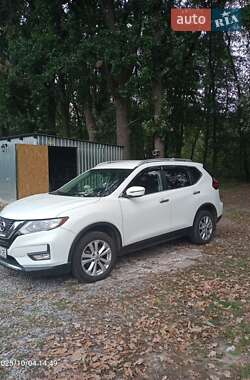 Внедорожник / Кроссовер Nissan Rogue 2016 в Буче