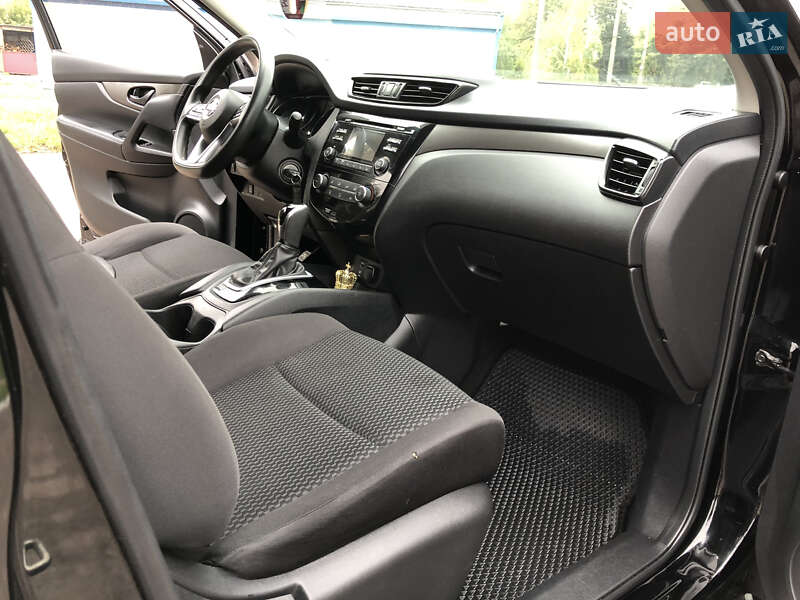 Позашляховик / Кросовер Nissan Rogue 2018 в Рівному фото 20 Позашляховик / Кросовер Nissan Rogue 2018 в Рівному