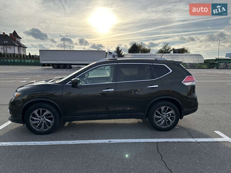 Внедорожник / Кроссовер Nissan Rogue 2015 в Львове