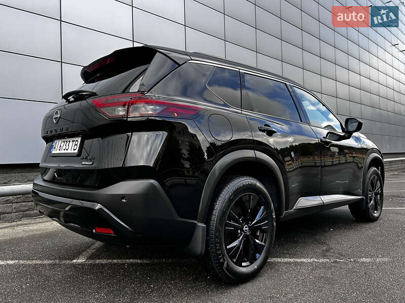 Внедорожник / Кроссовер Nissan Rogue 2023 в Броварах