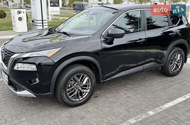 Внедорожник / Кроссовер Nissan Rogue 2021 в 