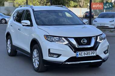 Позашляховик / Кросовер Nissan Rogue 2018 в Дніпрі