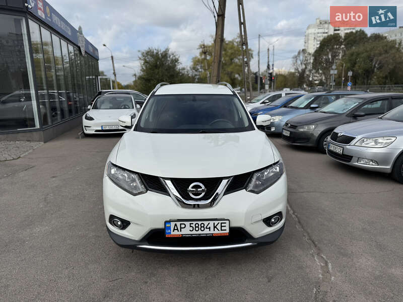 Позашляховик / Кросовер Nissan Rogue 2015 в Запоріжжі фото 3 Позашляховик / Кросовер Nissan Rogue 2015 в Запоріжжі