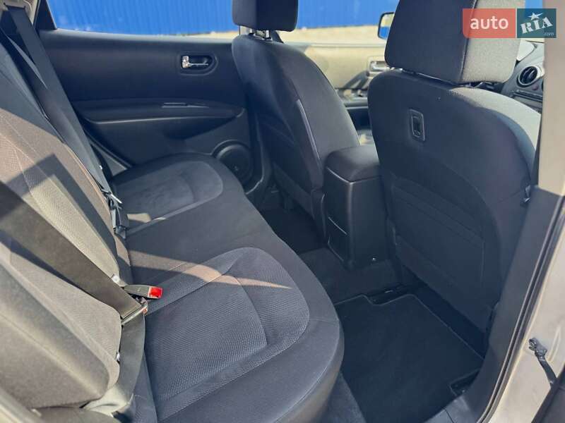 Внедорожник / Кроссовер Nissan Rogue 2013 в Калуше