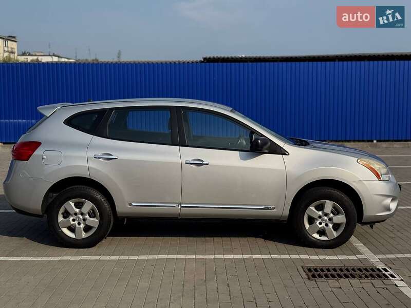 Внедорожник / Кроссовер Nissan Rogue 2013 в Калуше