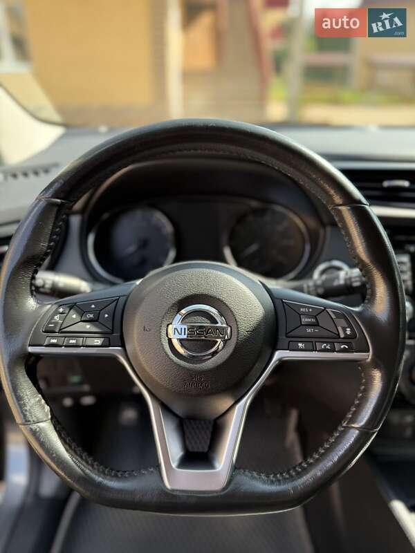 Позашляховик / Кросовер Nissan Rogue 2018 в Києві