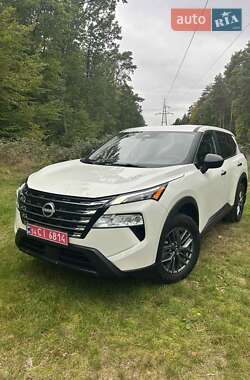 Внедорожник / Кроссовер Nissan Rogue 2024 в Львове