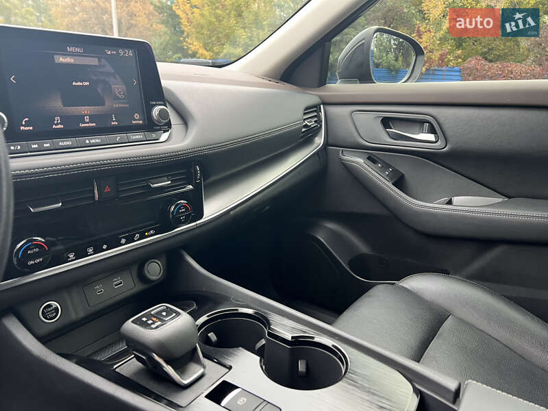 Внедорожник / Кроссовер Nissan Rogue 2020 в Харькове