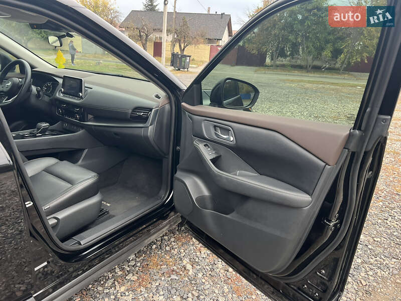 Внедорожник / Кроссовер Nissan Rogue 2020 в Харькове