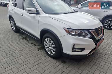 Внедорожник / Кроссовер Nissan Rogue 2020 в 