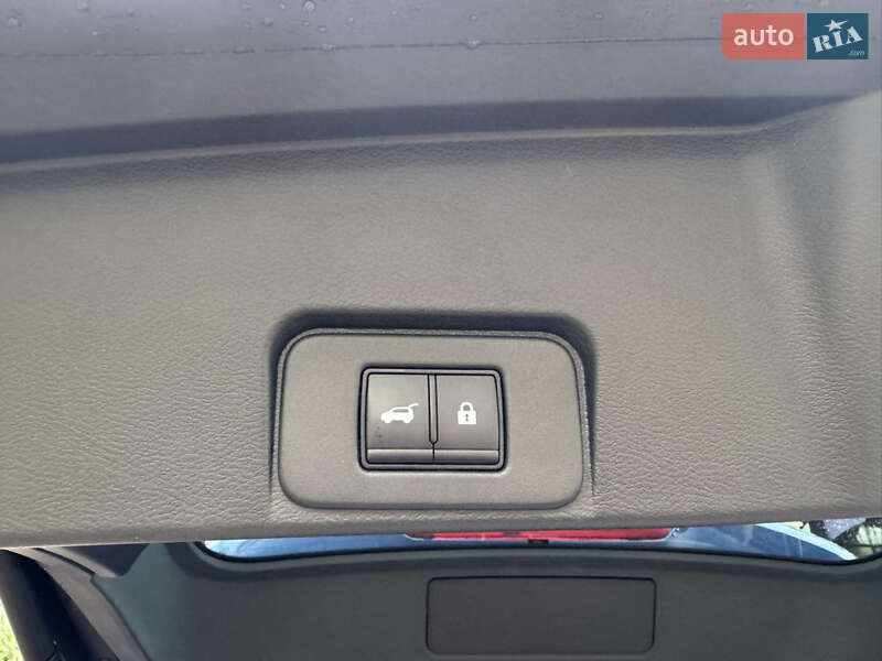 Позашляховик / Кросовер Nissan Rogue 2023 в Києві фото 42 Позашляховик / Кросовер Nissan Rogue 2023 в Києві