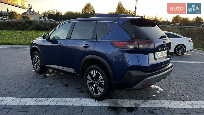 Позашляховик / Кросовер Nissan Rogue 2023 в Львові