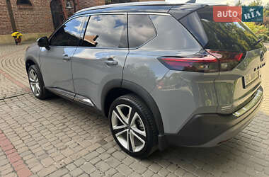 Позашляховик / Кросовер Nissan Rogue 2021 в Львові