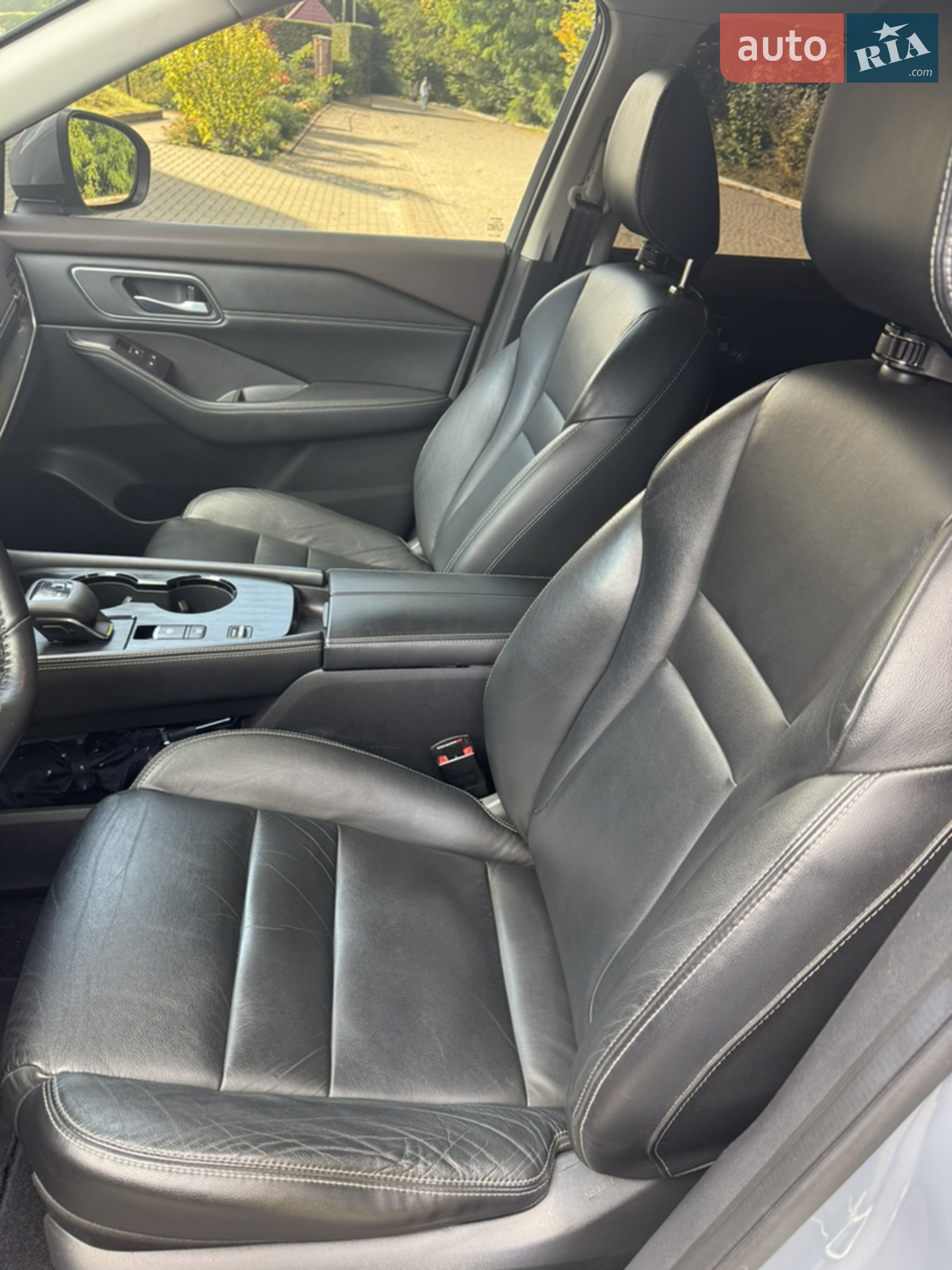 2021 Nissan Rogue - мініатюра 17