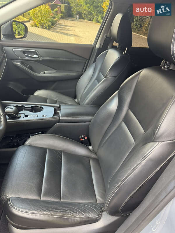 Внедорожник / Кроссовер Nissan Rogue 2021 в Львове