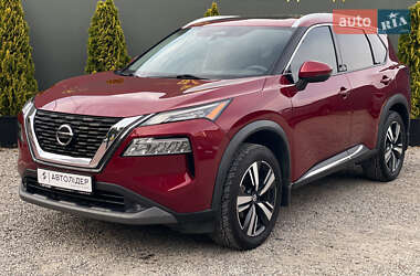 Внедорожник / Кроссовер Nissan Rogue 2021 в 