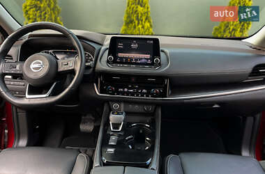 Внедорожник / Кроссовер Nissan Rogue 2021 в 