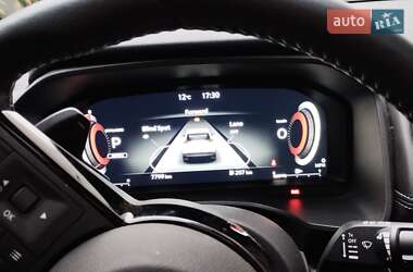 Позашляховик / Кросовер Nissan Rogue 2024 в 