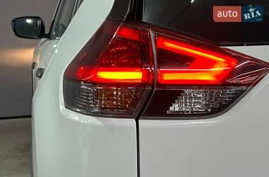 Внедорожник / Кроссовер Nissan Rogue 2018 в Одессе