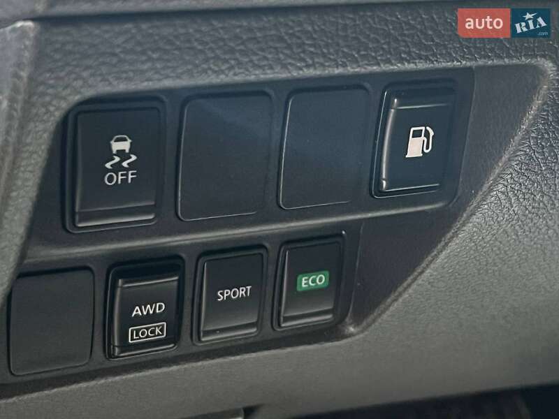 Внедорожник / Кроссовер Nissan Rogue 2018 в Одессе