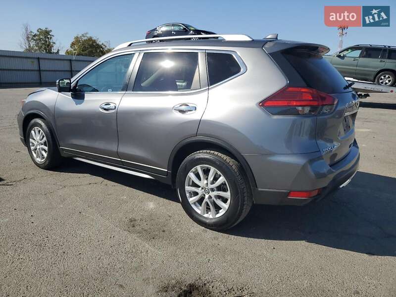 Внедорожник / Кроссовер Nissan Rogue 2016 в Днепре