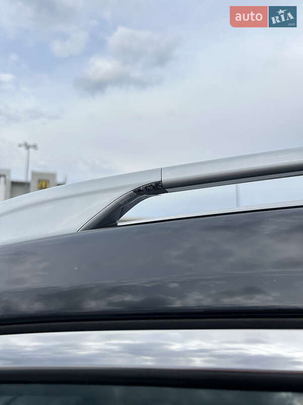 Позашляховик / Кросовер Nissan Rogue 2017 в Харкові