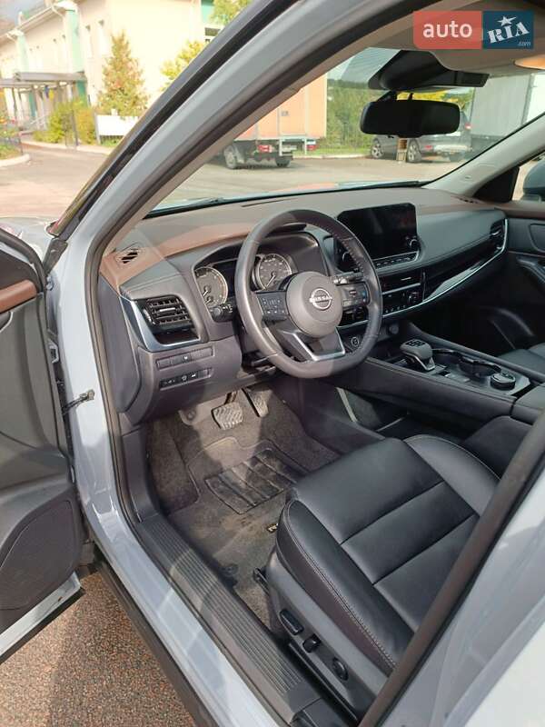 Позашляховик / Кросовер Nissan Rogue 2023 в Києві