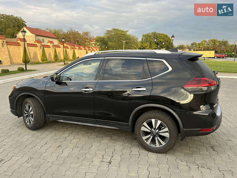 Позашляховик / Кросовер Nissan Rogue 2018 в Ізмаїлі