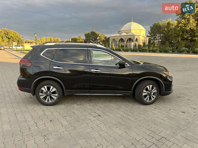 Позашляховик / Кросовер Nissan Rogue 2018 в Ізмаїлі