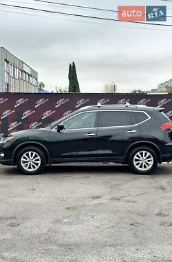Внедорожник / Кроссовер Nissan Rogue 2017 в 