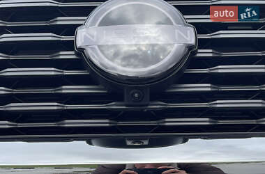 Внедорожник / Кроссовер Nissan Rogue 2023 в 