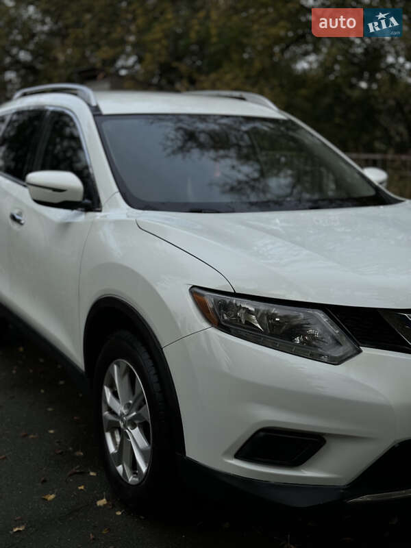 Внедорожник / Кроссовер Nissan Rogue 2016 в Черкассах